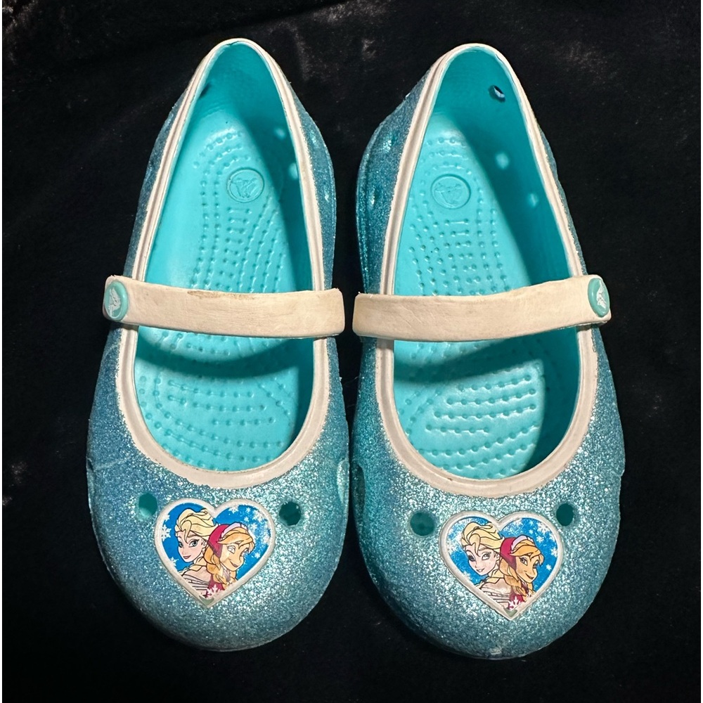 Disney Frozen CROCS. Size 9.